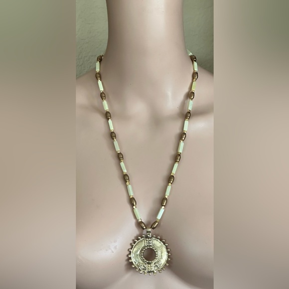 28 inch Mixed bead Necklace NWOT - Picture 4 of 7